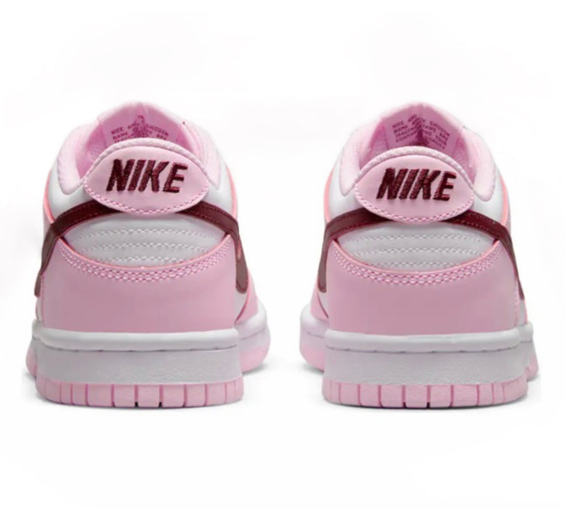 Nike Dunk Low 'Valentine's Day' GS/Women's