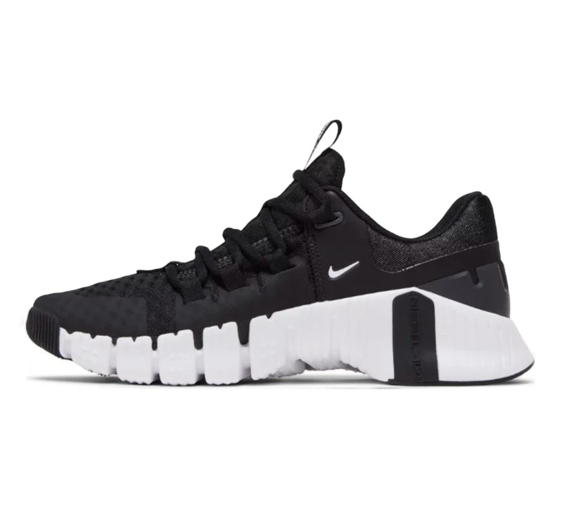 Nike Free Metcon 5 'Black/White' Women's