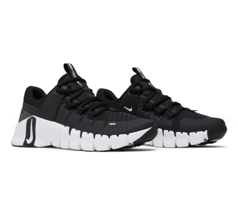 Nike Free Metcon 5 'Black/White' Women's
