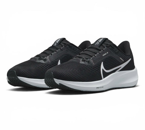 Women's Nike Air Zoom Pegasus 40 Black/White