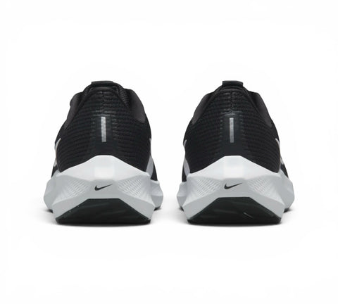Women's Nike Air Zoom Pegasus 40 Black/White